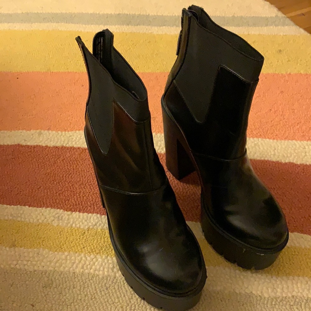 Black boots